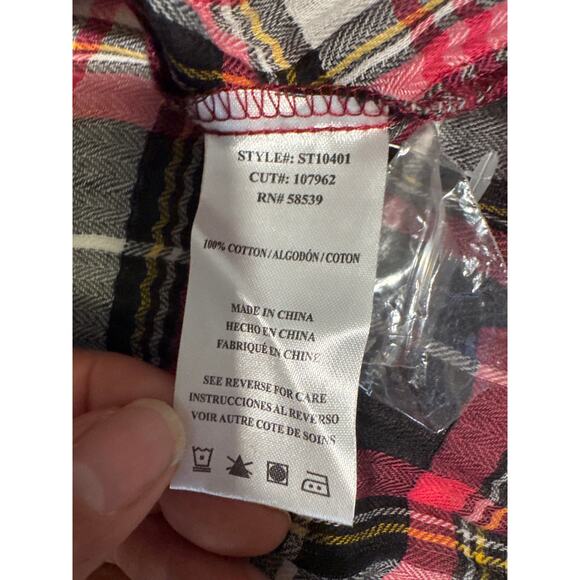 Kut from the Kloth Women’s M Red Black Plaid Button Shirt NWT - Picture 7 of 7